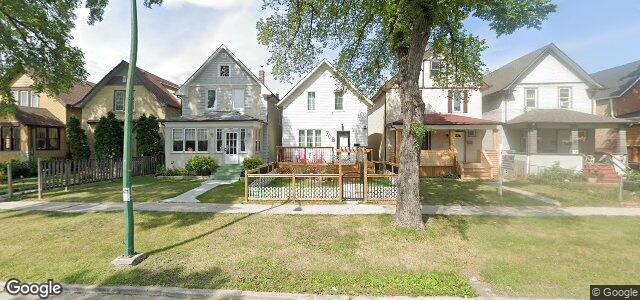 Photo of 708 Strathcona Street in Winnipeg, Manitoba