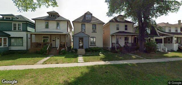 Larawan ng 709 Strathcona Street sa Winnipeg, Manitoba
