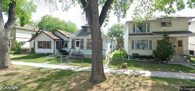 Larawan ng 809 Strathcona Street sa Winnipeg, Manitoba