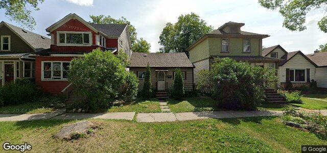 Larawan ng 817 Strathcona Street sa Winnipeg, Manitoba