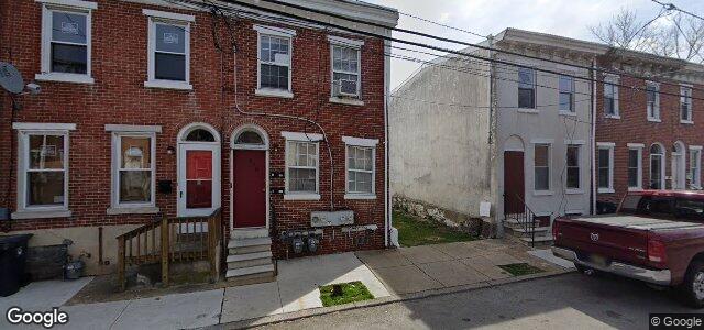 Larawan ng 820 Spruce Street sa Winnipeg, Manitoba