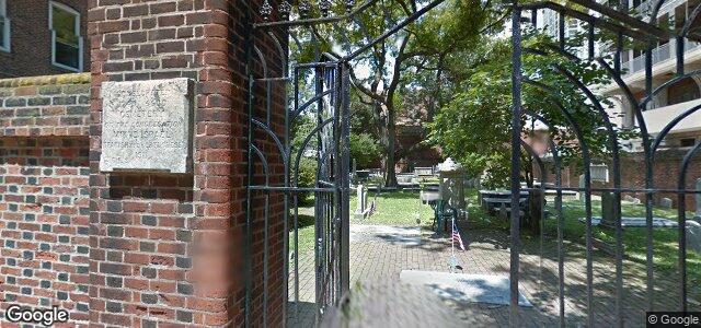 Larawan ng 825 Spruce Street sa Winnipeg, Manitoba