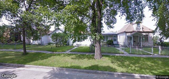 Photo of 844 Strathcona Street in Winnipeg, Manitoba
