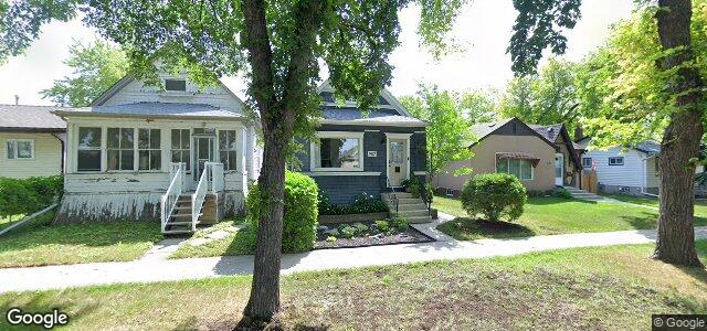 Larawan ng 907 Strathcona Street sa Winnipeg, Manitoba