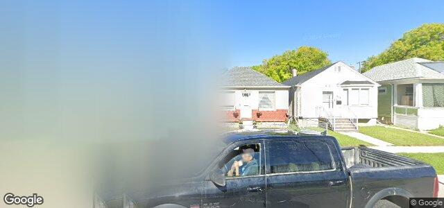 Larawan ng 910 Valour Road sa Winnipeg, Manitoba