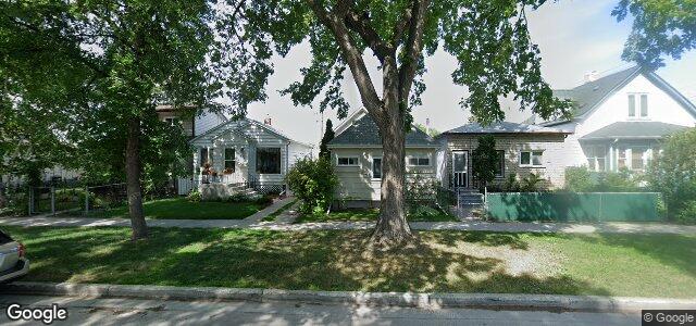 Larawan ng 914 Strathcona Street sa Winnipeg, Manitoba