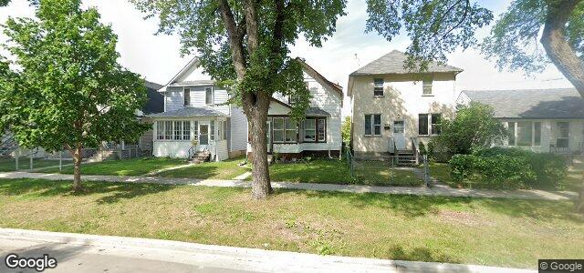 Larawan ng 956 Strathcona Street sa Winnipeg, Manitoba