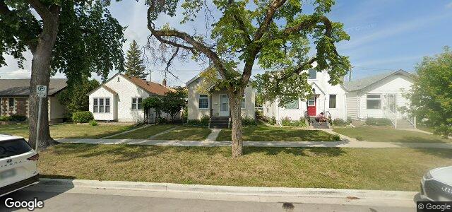 Larawan ng 982 Strathcona Street sa Winnipeg, Manitoba