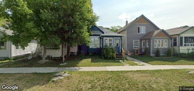 Larawan ng 989 Strathcona Street sa Winnipeg, Manitoba