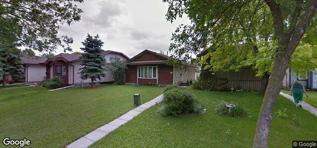 Larawan ng 102 Cedargrove Crescent sa Winnipeg, Manitoba