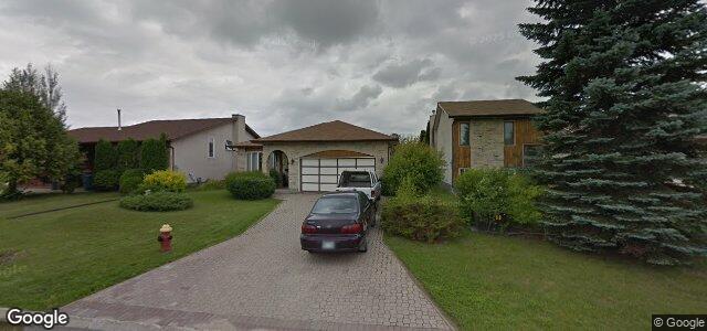 Larawan ng 102 Ranchgrove Bay sa Winnipeg, Manitoba