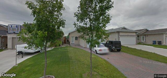 Larawan ng 111 Paul Martin Drive sa Winnipeg, Manitoba