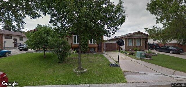 Larawan ng 135 Cedargrove Crescent sa Winnipeg, Manitoba