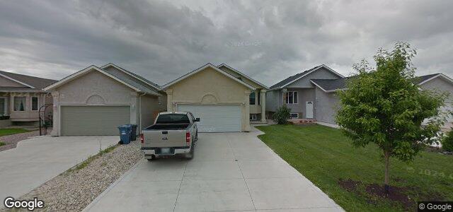 Larawan ng 135 Paul Martin Drive sa Winnipeg, Manitoba