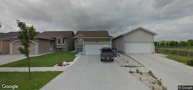 Larawan ng 143 Robson Street sa Winnipeg, Manitoba