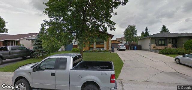 Larawan ng 15 Cedargrove Crescent sa Winnipeg, Manitoba