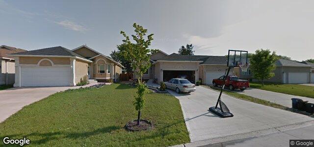 Larawan ng 15 George Lawrence Bay sa Winnipeg, Manitoba