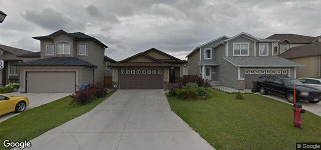 Larawan ng 15 Heartstone Drive sa Winnipeg, Manitoba