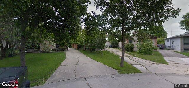 Larawan ng 155 Cedargrove Crescent sa Winnipeg, Manitoba