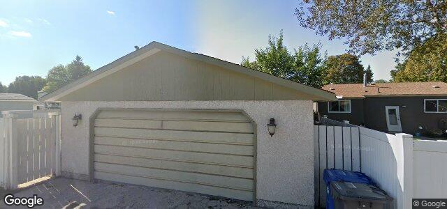 Larawan ng 18 Bernard Bay sa Winnipeg, Manitoba