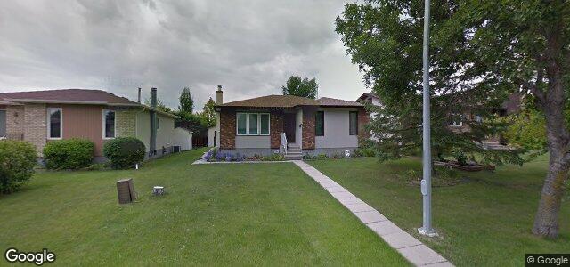 18 Cedargrove Crescent（加拿大曼尼托巴省温尼伯市）房屋照片