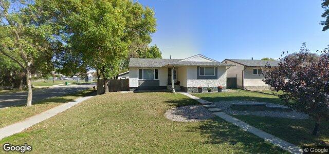 Larawan ng 2 Bernard Bay sa Winnipeg, Manitoba