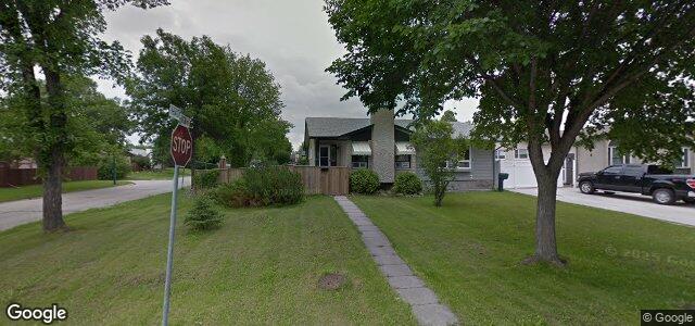 Larawan ng 2 Dzyndra Crescent sa Winnipeg, Manitoba