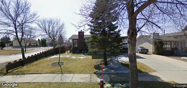 Larawan ng 2 Rougeau Avenue sa Winnipeg, Manitoba