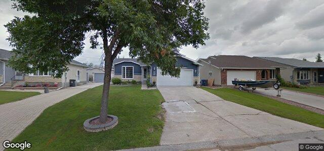 Larawan ng 27 Cedargrove Crescent sa Winnipeg, Manitoba