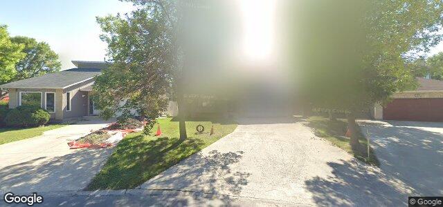 Larawan ng 28 Wendilene Street sa Winnipeg, Manitoba