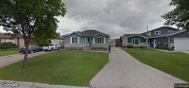 Larawan ng 31 Cedargrove Crescent sa Winnipeg, Manitoba