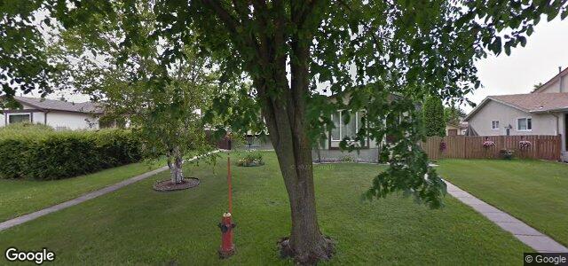 Photo of 323 Hatcher Road in Winnipeg, Manitoba