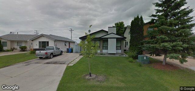 Larawan ng 39 Sims Crescent sa Winnipeg, Manitoba