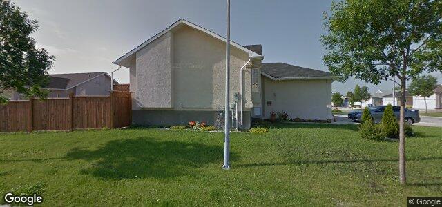 Larawan ng 40 George Lawrence Bay sa Winnipeg, Manitoba