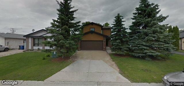 Larawan ng 43 Sims Crescent sa Winnipeg, Manitoba