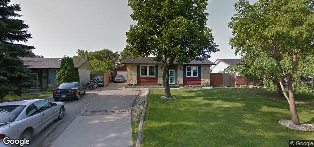 Larawan ng 46 Gillies Crescent sa Winnipeg, Manitoba