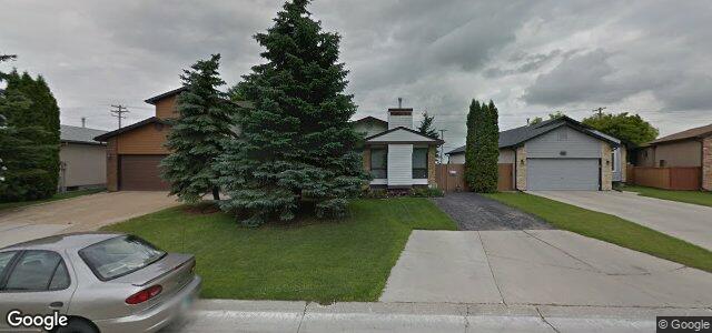 Larawan ng 47 Sims Crescent sa Winnipeg, Manitoba