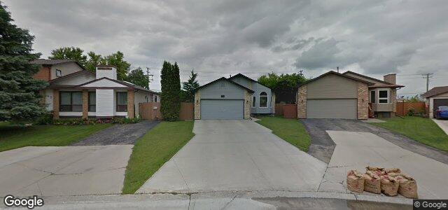Larawan ng 51 Sims Crescent sa Winnipeg, Manitoba