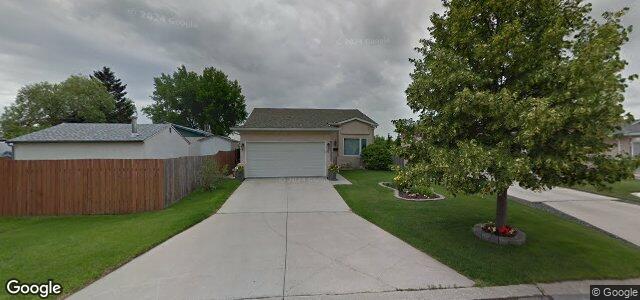 Larawan ng 6 Stewin Avenue sa Winnipeg, Manitoba