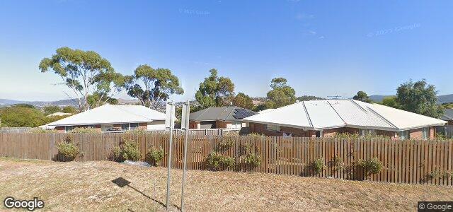 Larawan ng 7 Nugent Road sa Winnipeg, Manitoba