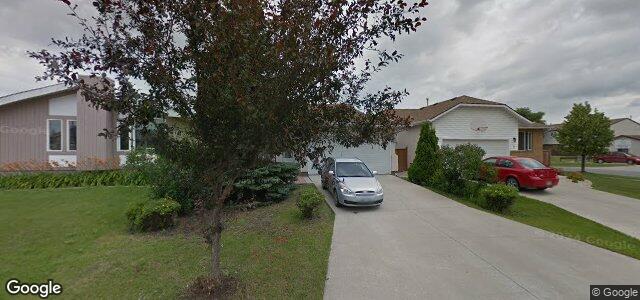 Larawan ng 7 Stewin Avenue sa Winnipeg, Manitoba