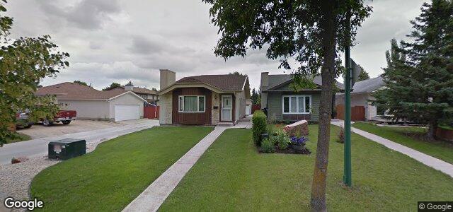 Larawan ng 70 Cedargrove Crescent sa Winnipeg, Manitoba