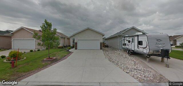 Photo of 8 Paul Martin Drive in Winnipeg, Manitoba