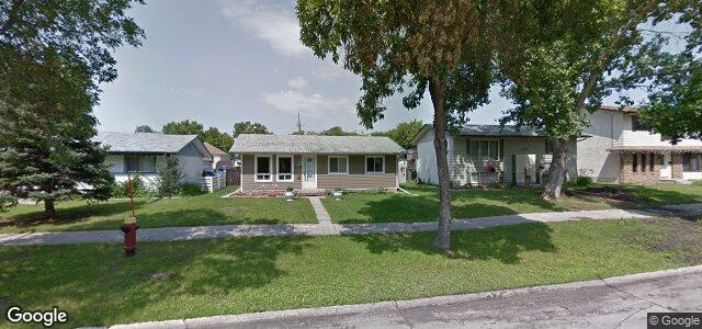 Larawan ng 819 Barry Avenue sa Winnipeg, Manitoba