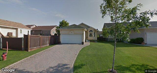 Larawan ng 82 George Lawrence Bay sa Winnipeg, Manitoba