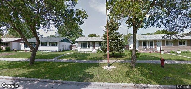 Larawan ng 823 Barry Avenue sa Winnipeg, Manitoba