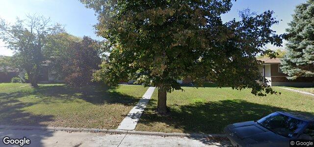 Larawan ng 90 Bernard Bay sa Winnipeg, Manitoba