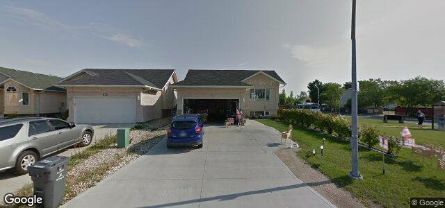 Larawan ng 90 George Lawrence Bay sa Winnipeg, Manitoba