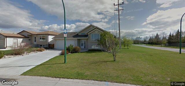 Larawan ng 904 Kernaghan Avenue sa Winnipeg, Manitoba