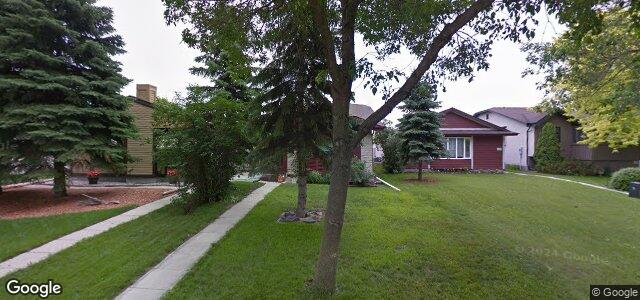 Larawan ng 98 Cedargrove Crescent sa Winnipeg, Manitoba